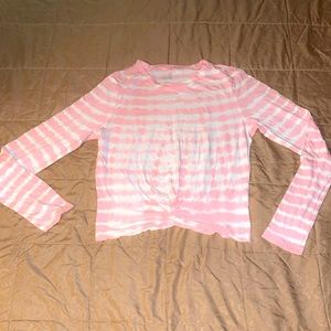 Long sleeve pink crop top
